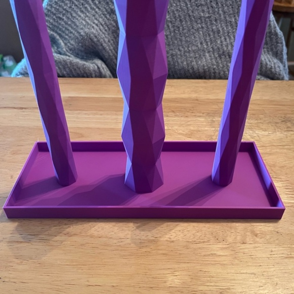 Geometric Purple hairbow, scrunchie, and hair clip organizer.